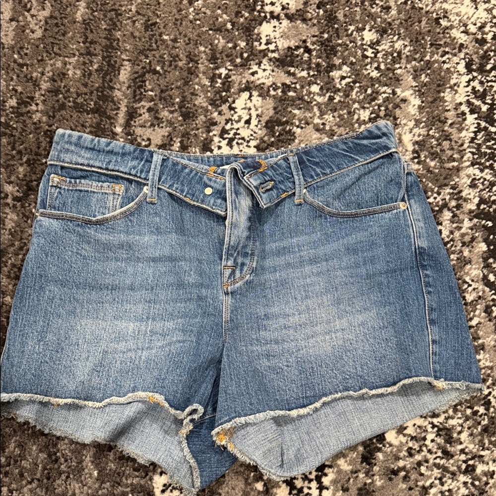 Good American Light Blue Jean Shorts